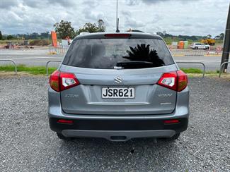 2016 Suzuki Vitara - Thumbnail