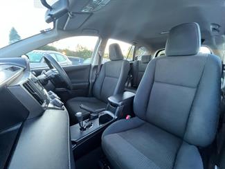 2014 Toyota RAV4 - Thumbnail