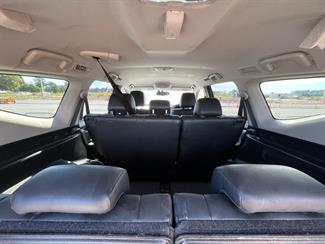 2017 Mitsubishi Pajero Sport - Thumbnail