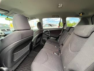 2011 Toyota Vanguard - Thumbnail