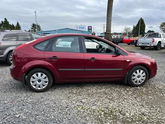 2006 Ford Focus - Thumbnail