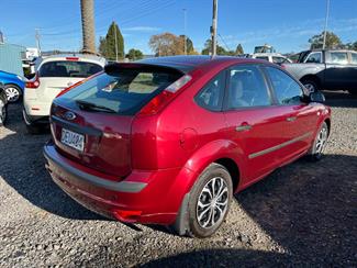 2006 Ford Focus - Thumbnail