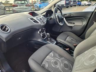 2012 Ford Fiesta - Thumbnail