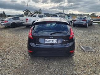 2012 Ford Fiesta - Thumbnail