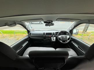 2018 Toyota Hiace - Thumbnail