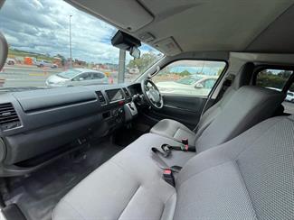 2018 Toyota Hiace - Thumbnail