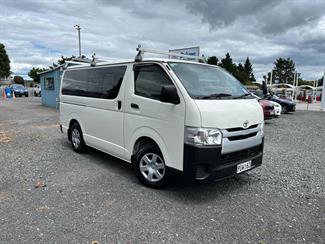 2018 Toyota Hiace - Thumbnail