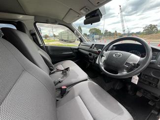 2018 Toyota Hiace - Thumbnail