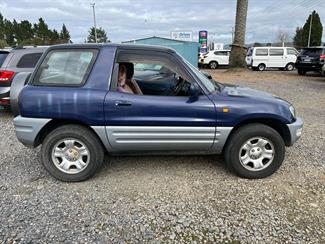 1997 Toyota RAV4 - Thumbnail