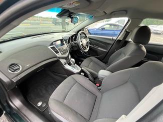 2014 Holden Cruze - Thumbnail
