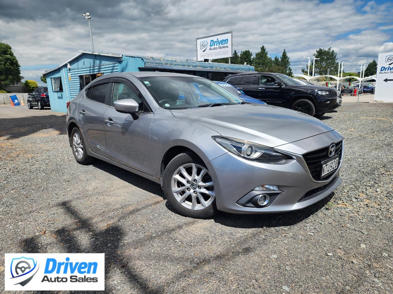 2014 Mazda Axela