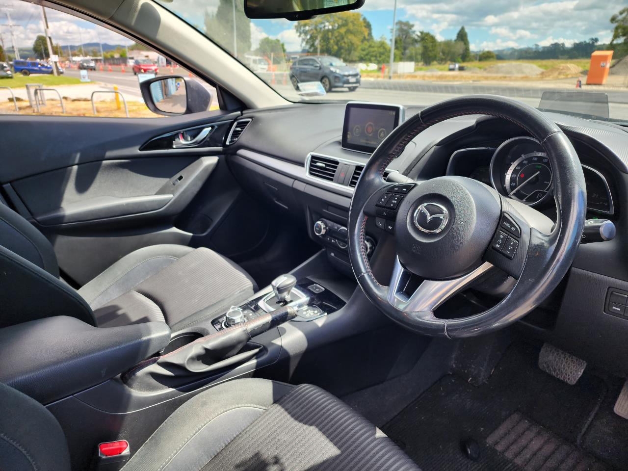 2014 Mazda Axela