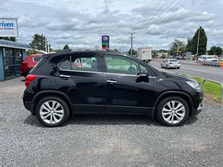 2017 Holden Trax - Thumbnail