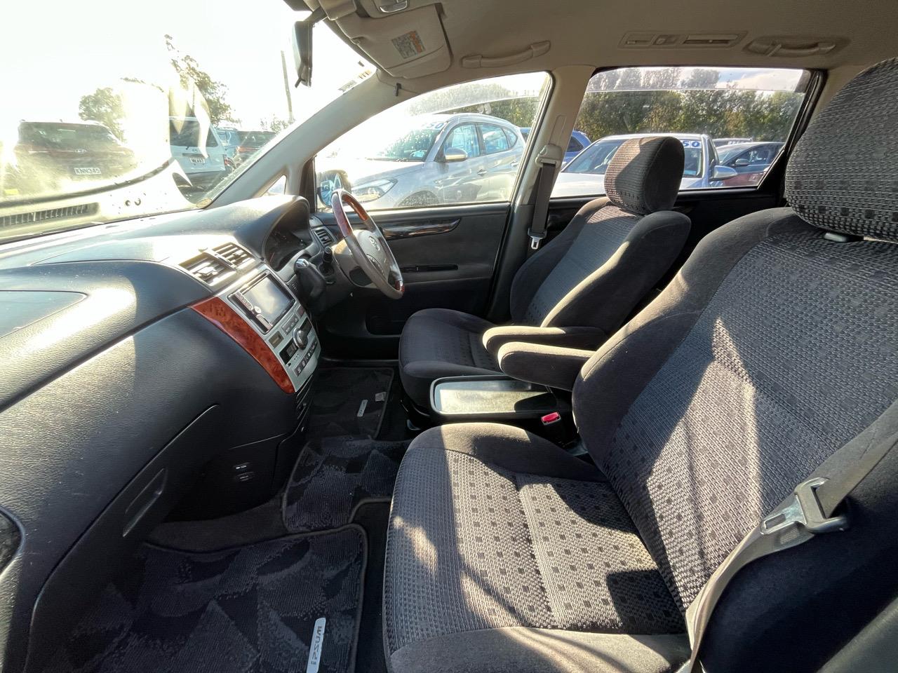 2007 Toyota Ipsum