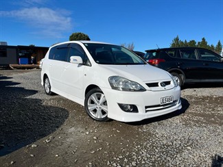 2007 Toyota Ipsum - Thumbnail