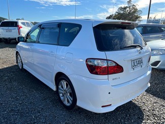 2007 Toyota Ipsum - Thumbnail