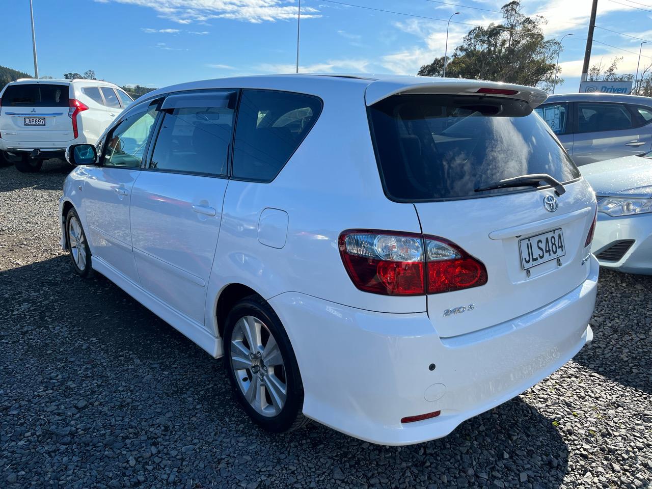 2007 Toyota Ipsum