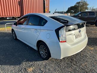 2009 Toyota Prius - Thumbnail