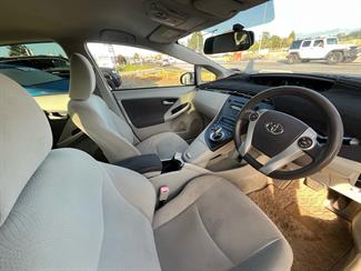 2009 Toyota Prius - Thumbnail