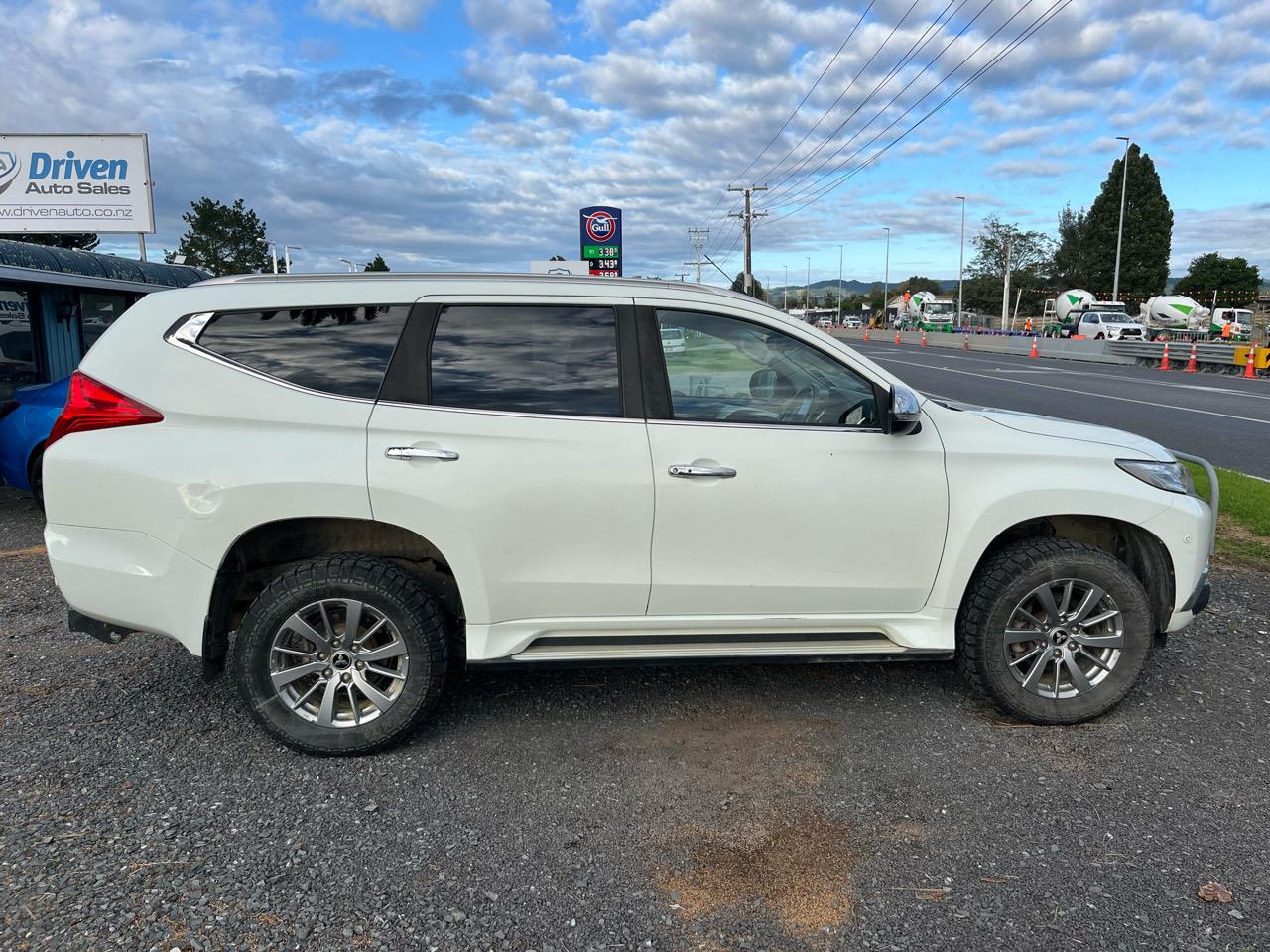 2018 Mitsubishi Pajero Sport