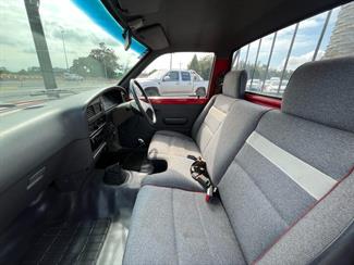 1992 Toyota Hilux - Thumbnail