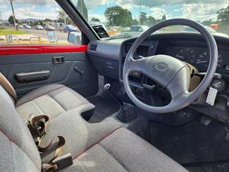 1992 Toyota Hilux - Thumbnail