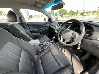 2017 Hyundai Tucson - Thumbnail