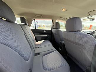 2006 Nissan Wingroad - Thumbnail