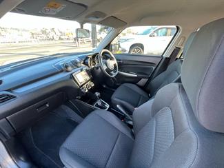 2019 Suzuki Swift - Thumbnail