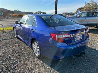 2013 Toyota Camry - Thumbnail