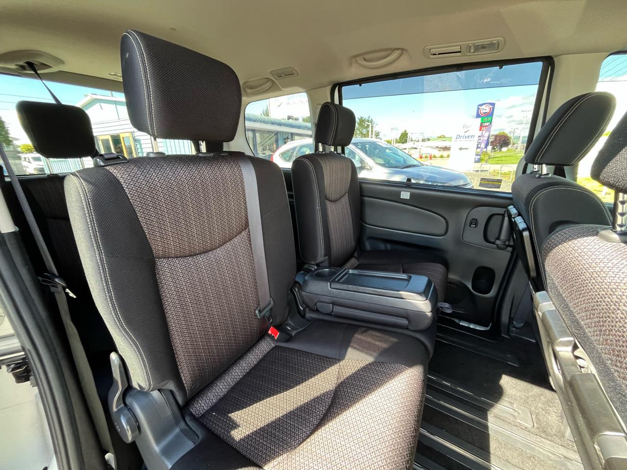 2016 Nissan Serena