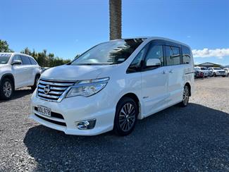 2016 Nissan Serena - Thumbnail