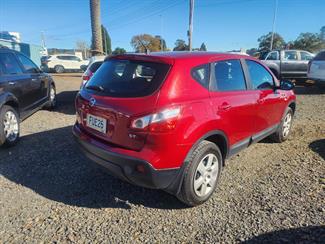 2011 Nissan Qashqai - Thumbnail