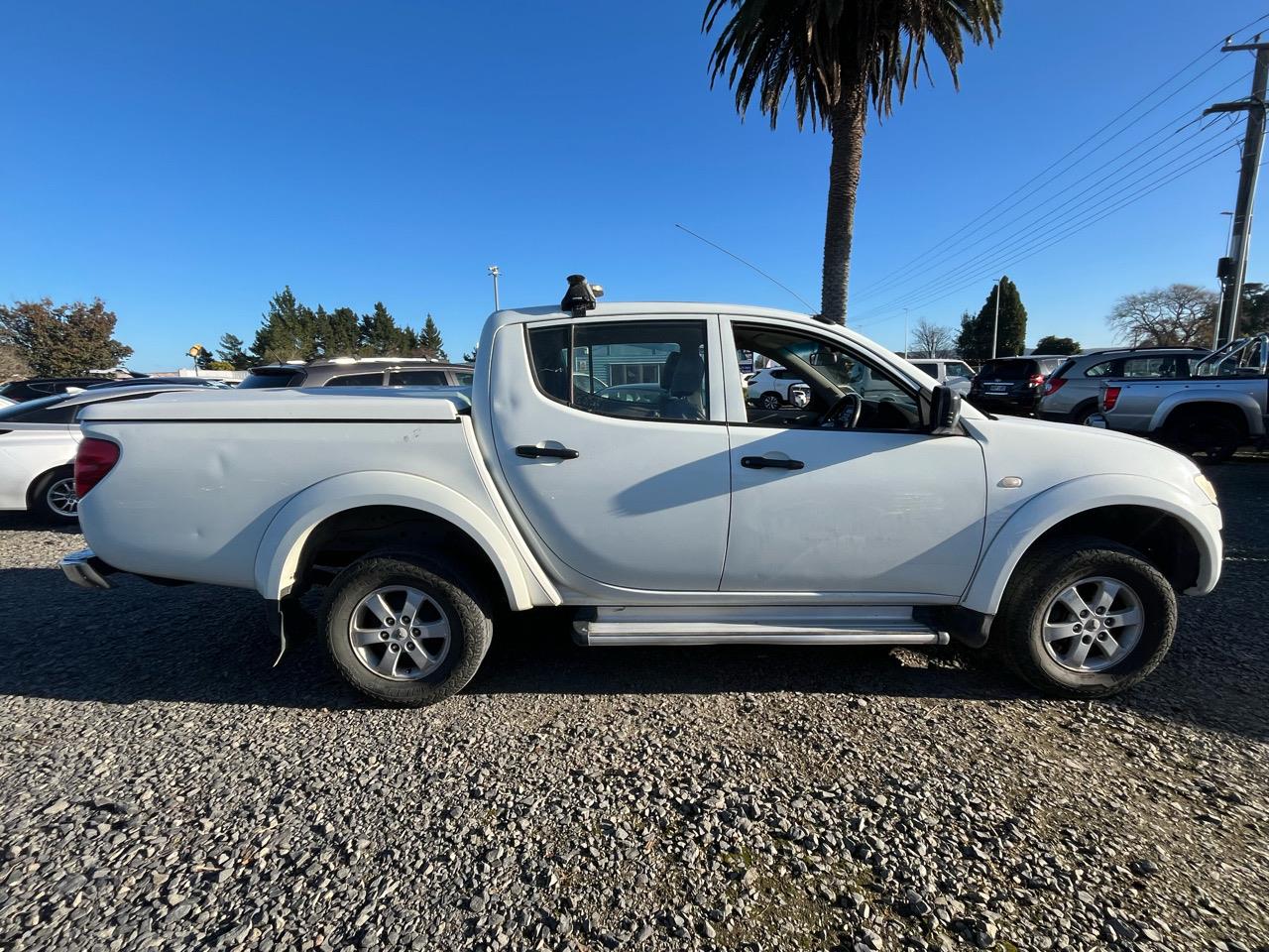 2012 Mitsubishi Triton