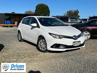 2015 Toyota Corolla - Thumbnail