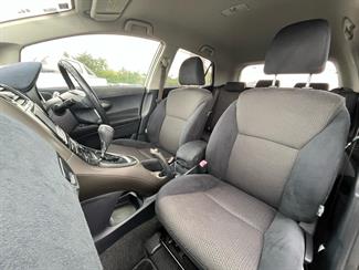 2008 Toyota Blade - Thumbnail