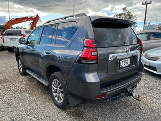 2018 Toyota Landcruiser Prado - Thumbnail