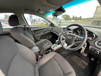 2011 Holden Cruze - Thumbnail