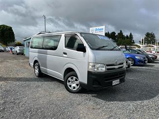 2013 Toyota Hiace - Thumbnail