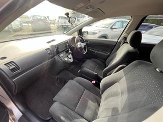 2007 Toyota Wish - Thumbnail
