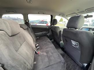 2007 Toyota Wish - Thumbnail