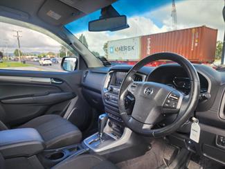 2017 Holden Colorado - Thumbnail