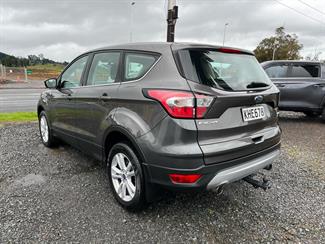 2017 Ford Escape - Thumbnail