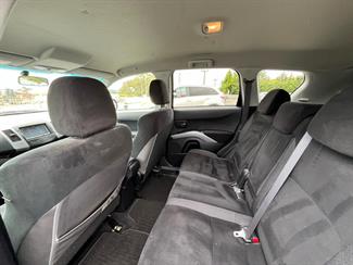 2007 Mitsubishi Outlander - Thumbnail