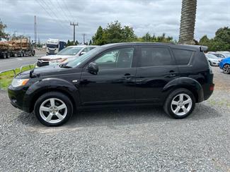 2007 Mitsubishi Outlander - Thumbnail