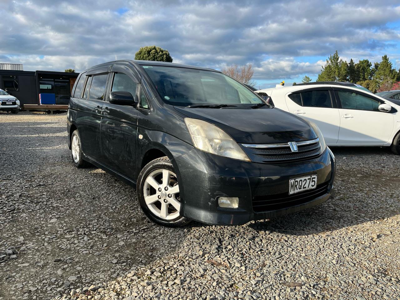 2006 Toyota Isis