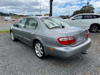 2003 Nissan Maxima - Thumbnail