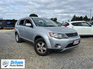 2008 Mitsubishi Outlander - Thumbnail