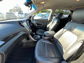 2014 Hyundai Santa Fe - Thumbnail