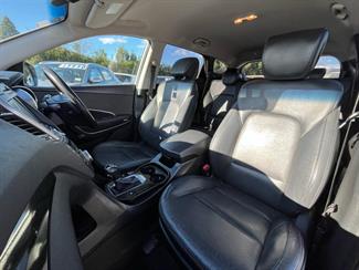 2014 Hyundai Santa Fe - Thumbnail